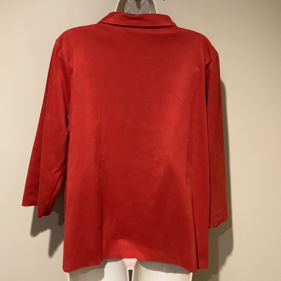 First Issue faux suede top - Picture 5 of 8